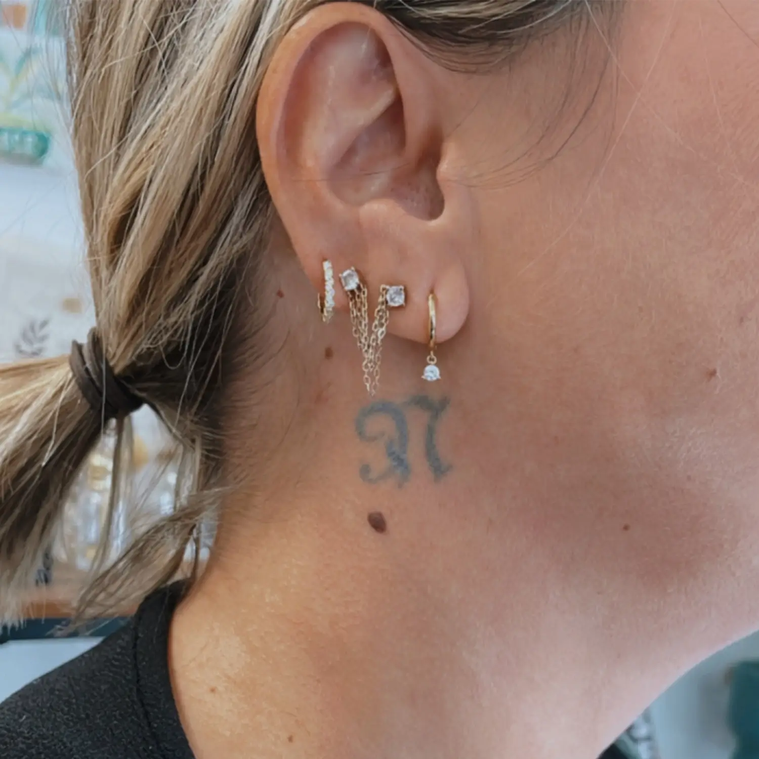 Cover tatouage sur l'oreille - après
